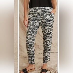 Marine Layer Alison pant in Black and White San Francisco Toile pattern